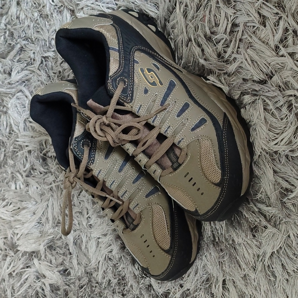 Like New Men's Skechers Shoes Size 11